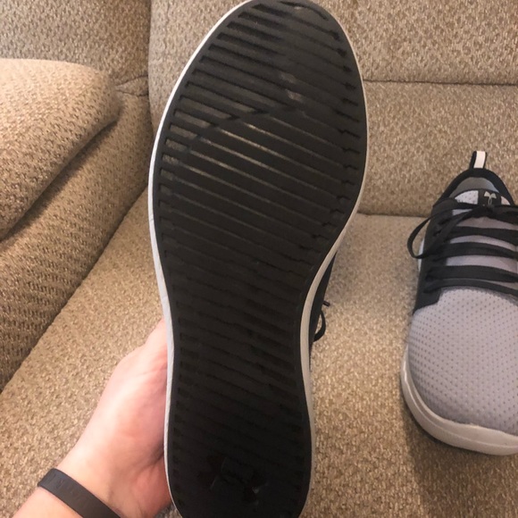 ❌SOLD❌BRAND NEW Under Armour Shoes - Picture 2 of 3